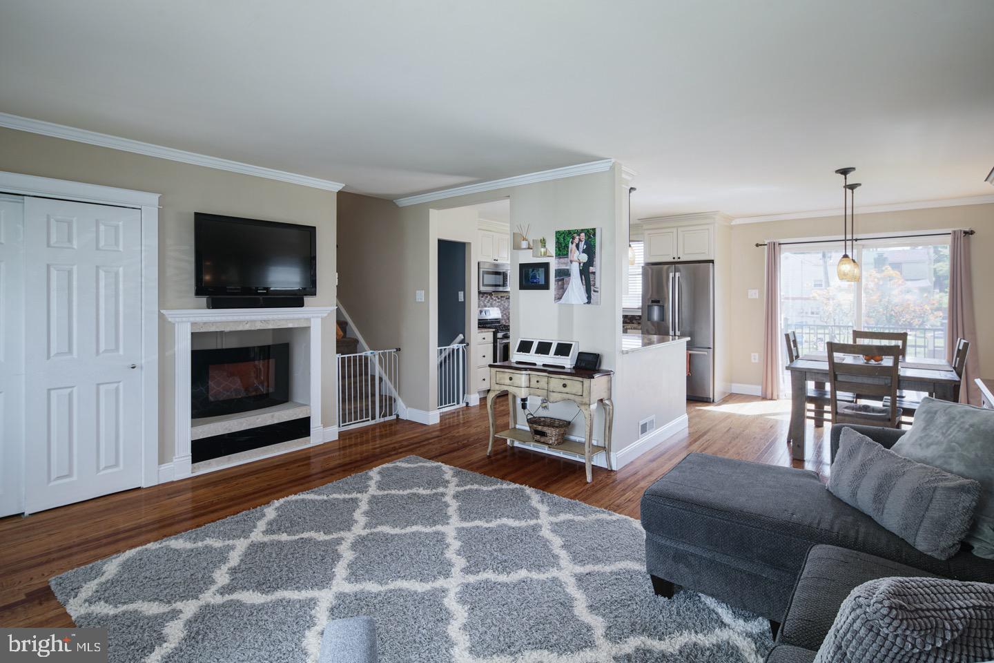 1032 Windsor Road Warminster, PA 18974 - Photo 8 of 26