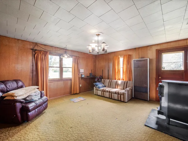 $595,000 | 8418 Highway 29, Alexandria, MN 56308