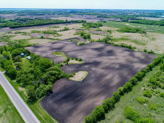 $595,000 | 8418 Highway 29, Alexandria, MN 56308