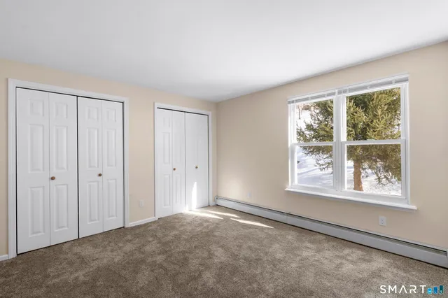 $1,900 | 35 Woodlawn Avenue, Ansonia, CT 06401