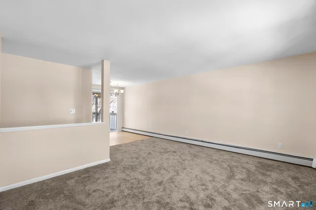 $1,900 | 35 Woodlawn Avenue, Ansonia, CT 06401