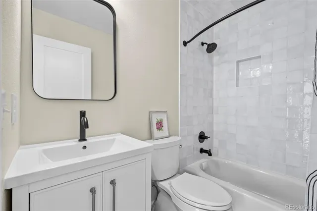 $1,450,000 | 5984 South Monaco Way, Centennial, CO 80111