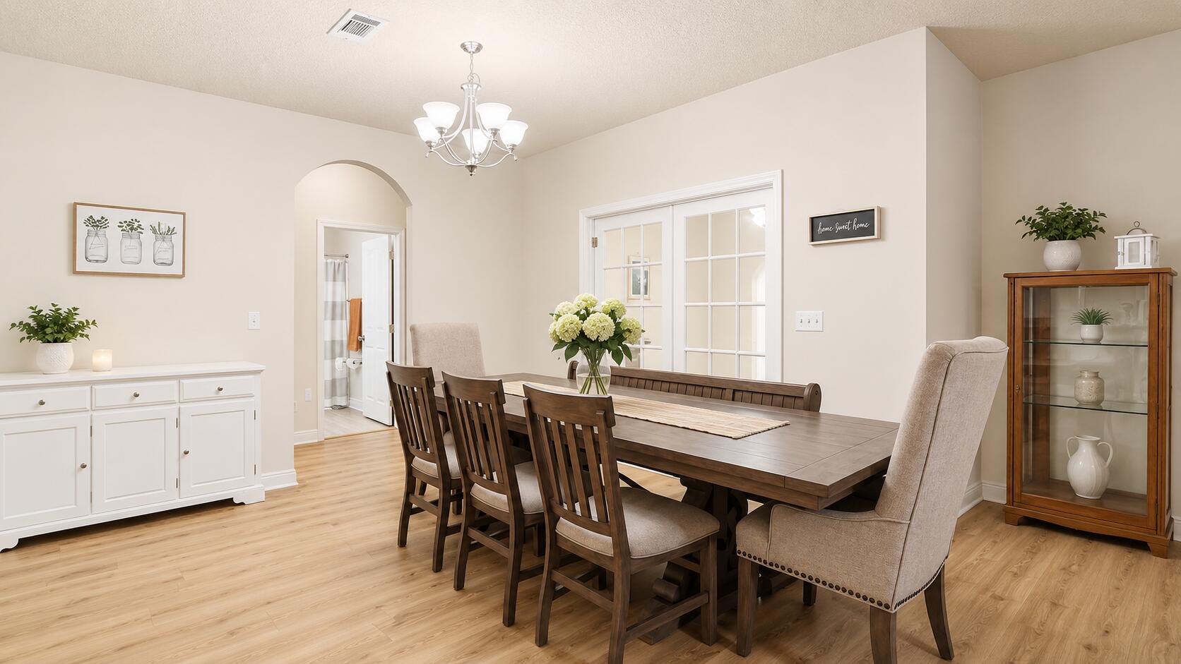 446 Mango Lane Freeport, FL 32439 - Photo 6 of 18 446 Mango Dining Area