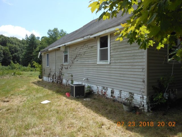 1044 South Yankeetown Road Boonville, IN 47601 - Photo 2 of 14 Gallery Image 2