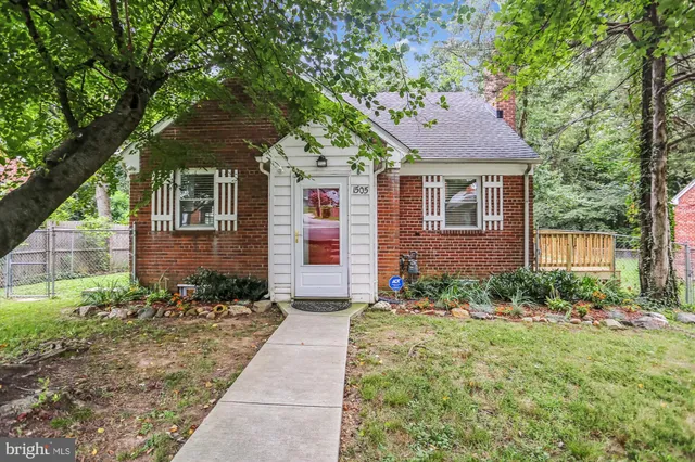 $585,000 | 1505 Drexel Street, Takoma Park, MD 20912