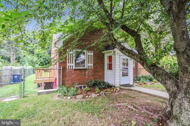 $585,000 | 1505 Drexel Street, Takoma Park, MD 20912