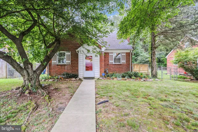 $585,000 | 1505 Drexel Street, Takoma Park, MD 20912
