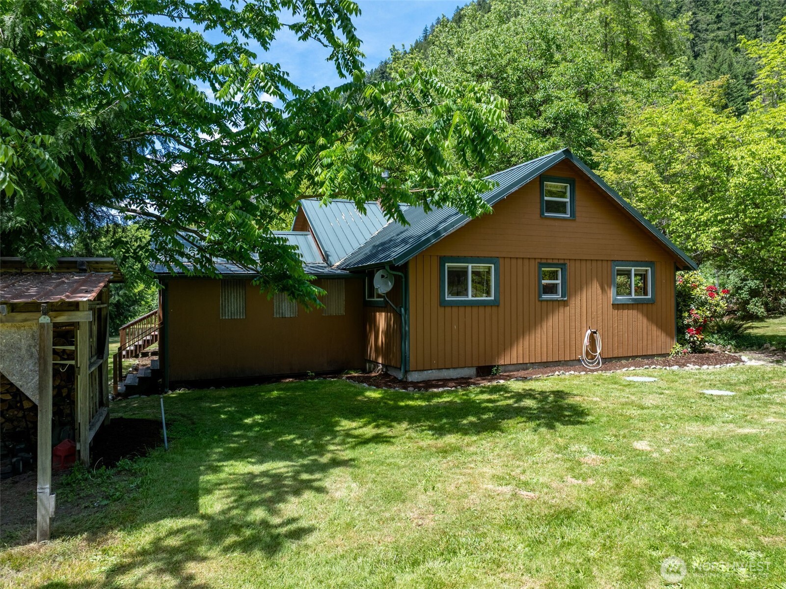 1364 Silverbrook Road Randle, WA 98377 - Photo 14 of 40