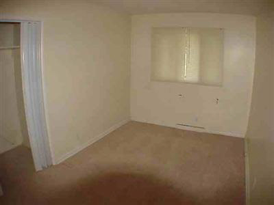 2096 Covert Road Burton, MI 48509 - Photo 5 of 10 20138558-4.JPG