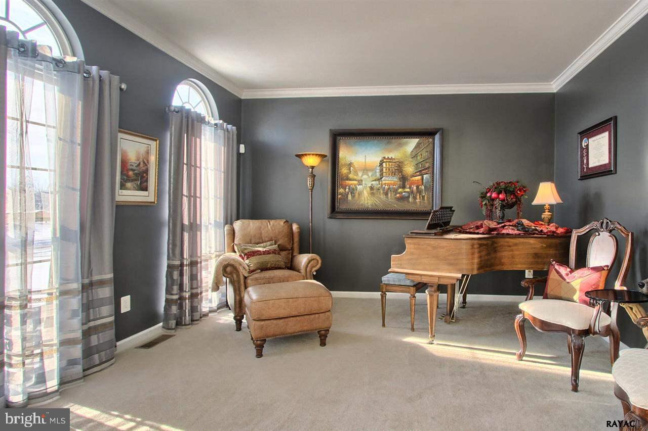 85 Mill Run Road York, PA 17404 - Photo 3 of 35 Gallery Image 3