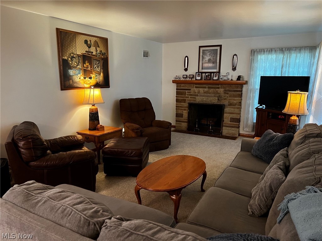 8157 Warren - Sharon Road Masury, OH 44438 - Photo 4 of 26