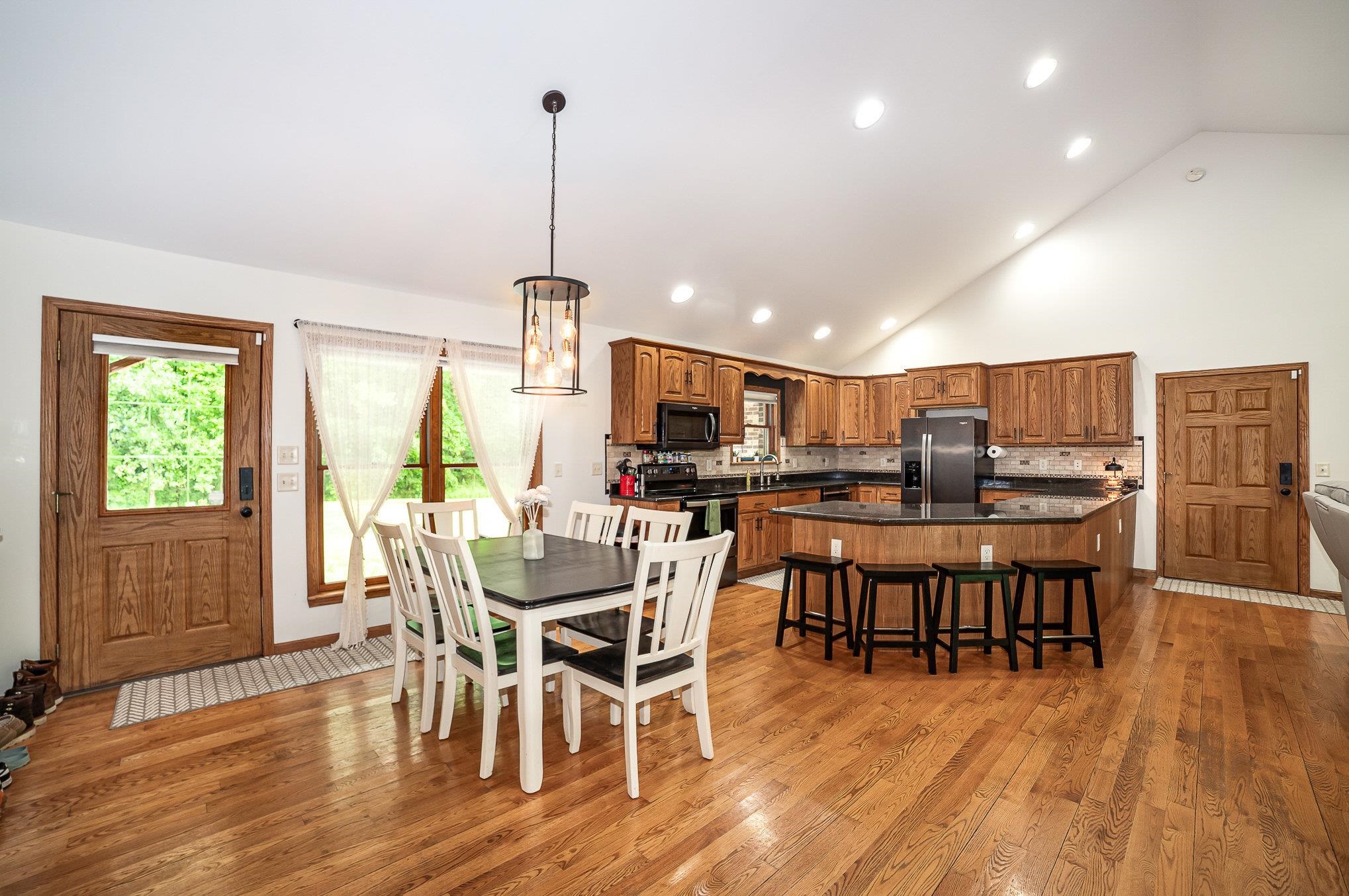 6242 North Geneva Road Coleman, MI 48618 - Photo 8 of 35