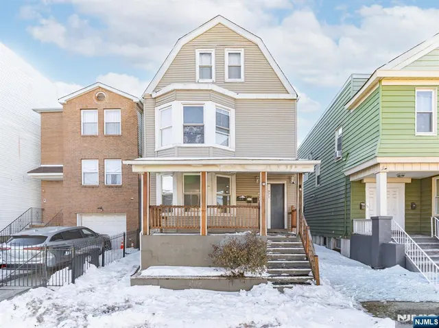 $600,000 | 371 Badger Avenue, Newark, NJ 07112
