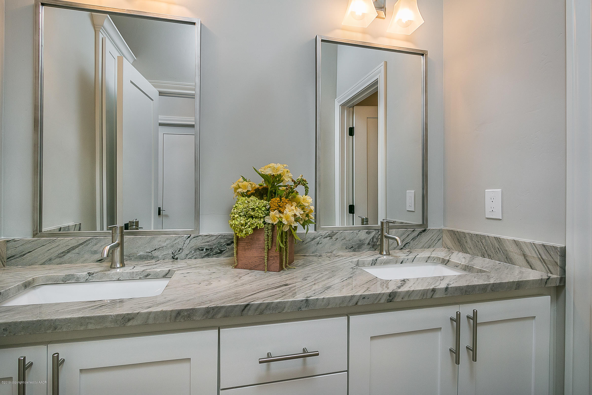 6206 Bay Ridge Amarillo, TX 79119 - Photo 28 of 35 027_Bathroom 3