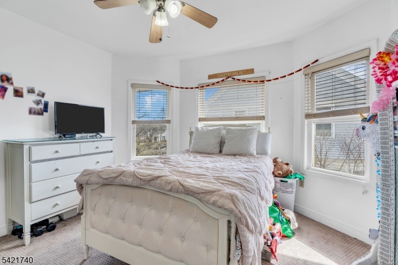 467 Summit Avenue Hackensack, NJ 07601 - Photo 20 of 46
