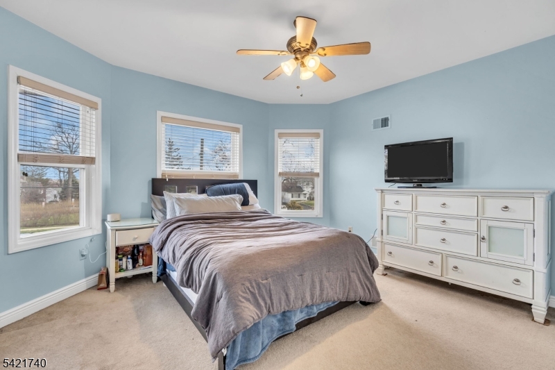 467 Summit Avenue Hackensack, NJ 07601 - Photo 22 of 46