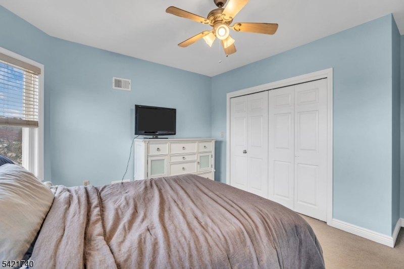 467 Summit Avenue Hackensack, NJ 07601 - Photo 23 of 46