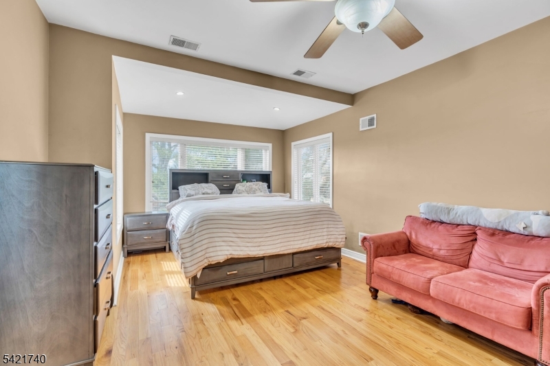 467 Summit Avenue Hackensack, NJ 07601 - Photo 26 of 46
