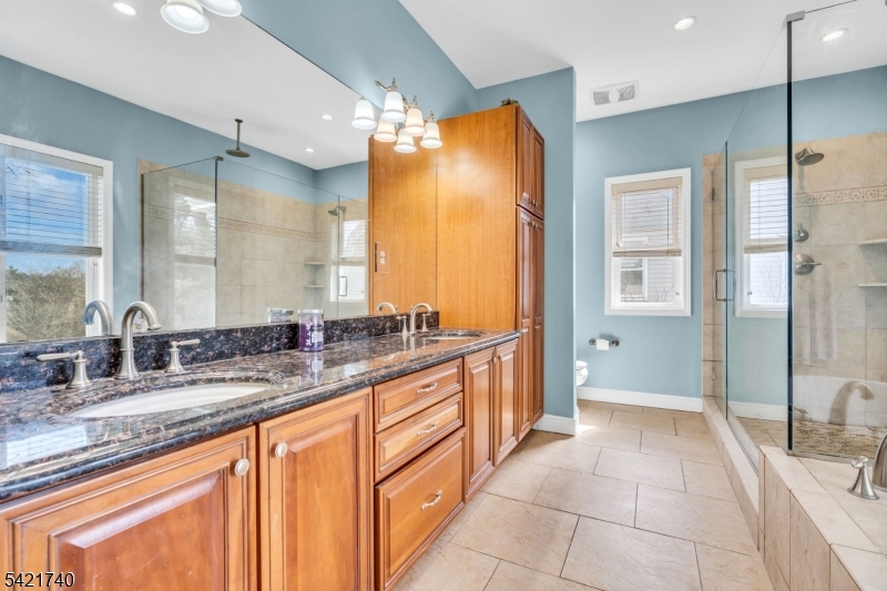 467 Summit Avenue Hackensack, NJ 07601 - Photo 27 of 46
