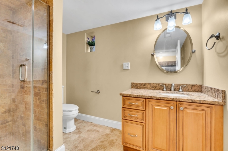467 Summit Avenue Hackensack, NJ 07601 - Photo 33 of 46