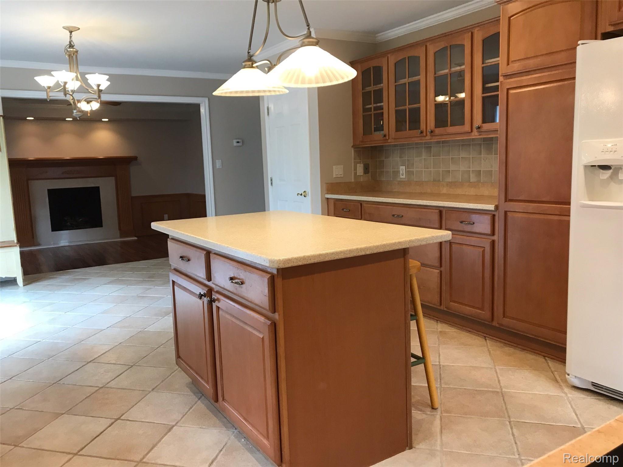 54266 Mound Road Utica, MI 48316 - Photo 11 of 23 40687.jpeg