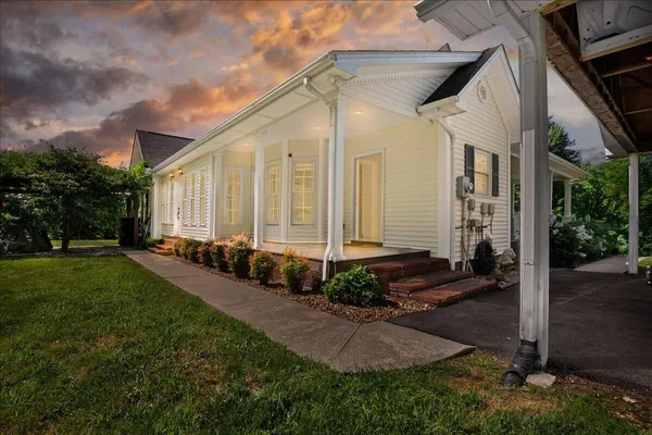 $335,000 | 342 Jarve Hollow Road, Manchester, KY 40962
