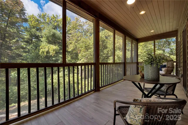 $750,000 | 224 Corsica Lane, Saluda, NC 28773