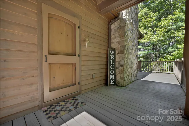 $750,000 | 224 Corsica Lane, Saluda, NC 28773