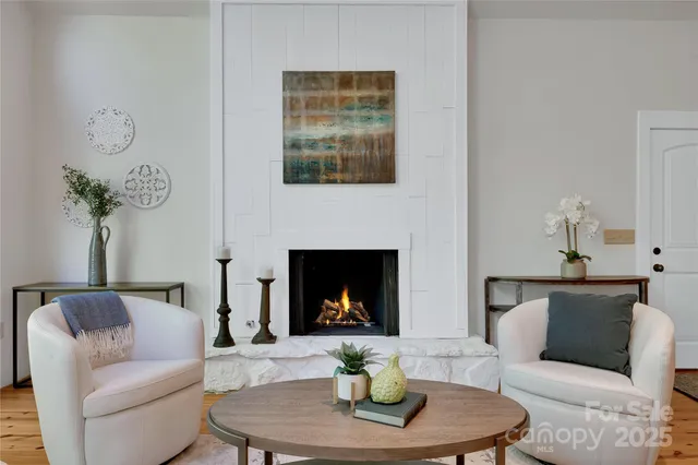 $750,000 | 224 Corsica Lane, Saluda, NC 28773