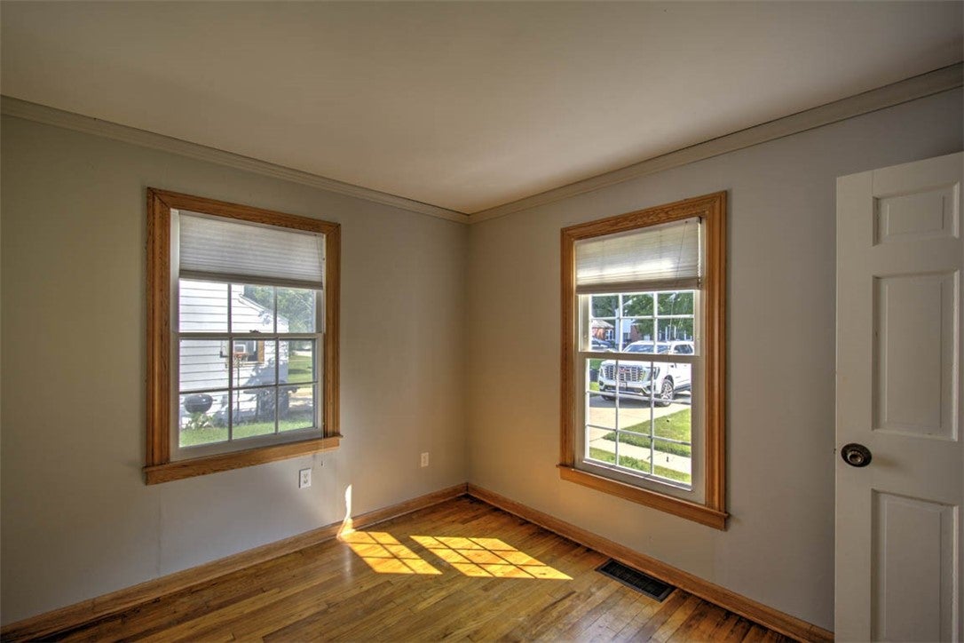 2374 West Forest Avenue Decatur, IL 62522 - Photo 19 of 34 Gallery Image 19