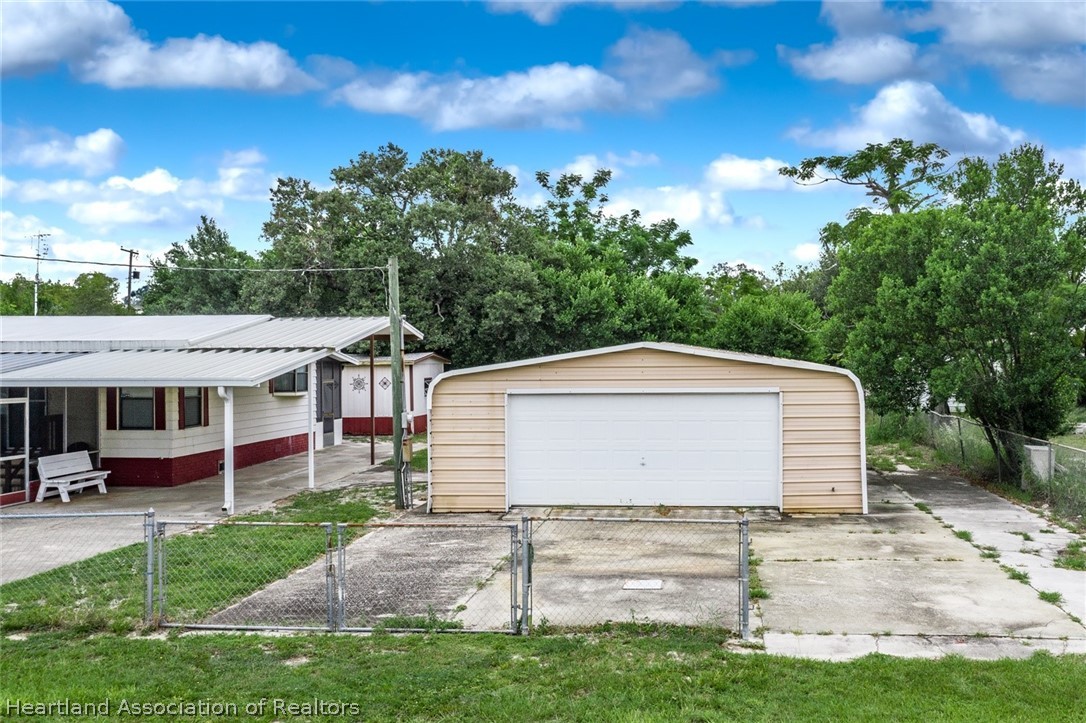 1817 Shore Road Avon Park, FL 33825 - Photo 17 of 27 Gallery Image 17