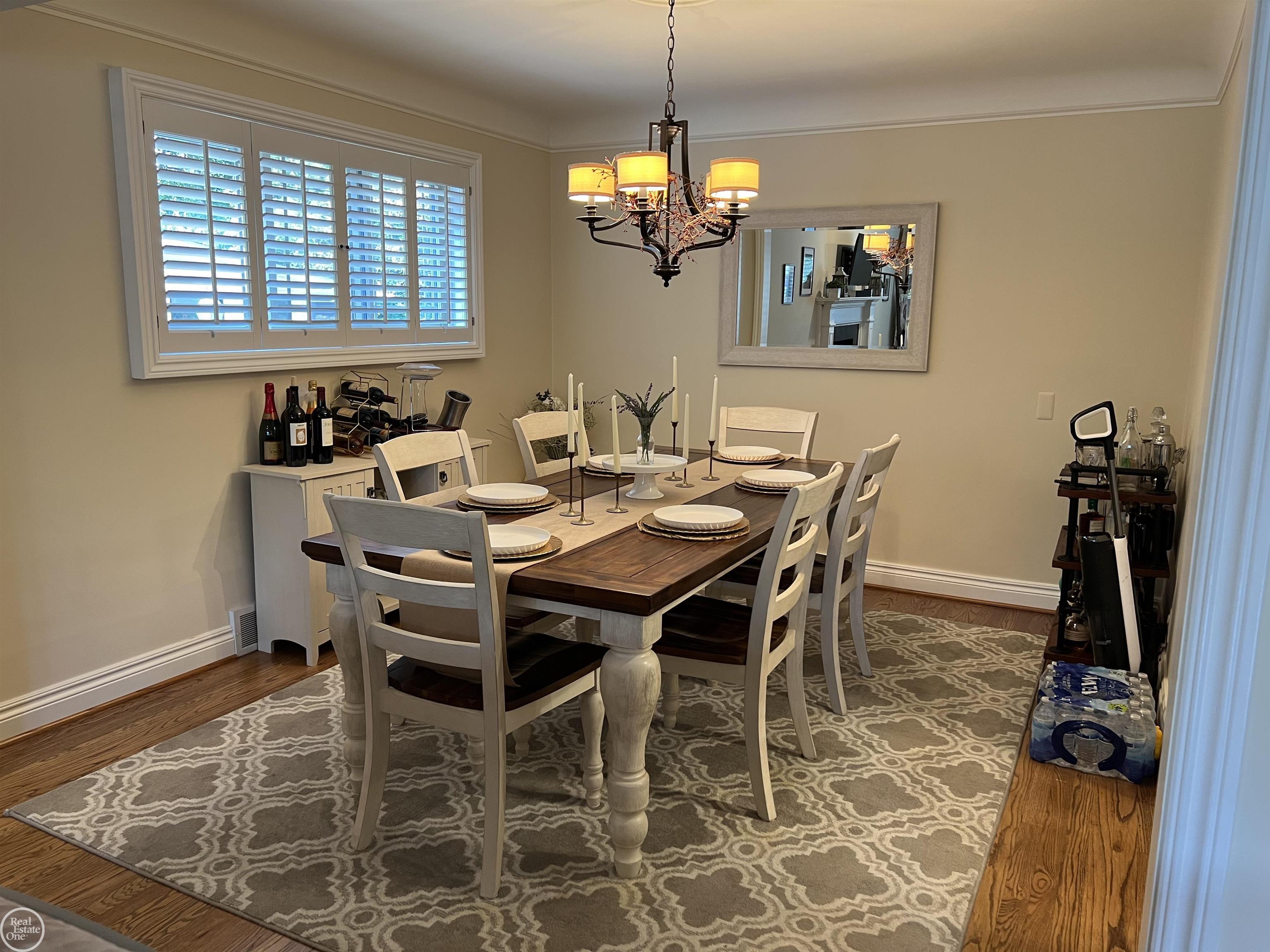 1870 Prestwick Road Grosse Pointe, MI 48236 - Photo 21 of 66 50155436-c2ad8936-ab33-440e-8132-d58f15ca751c.JPG