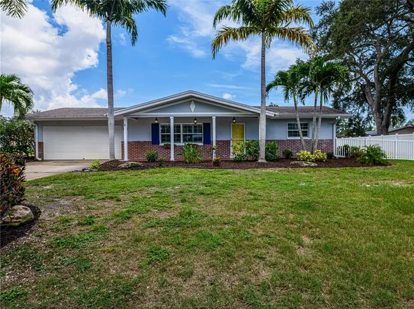 $2,900 | 1661 Algonquin Drive, Clearwater, FL 33755