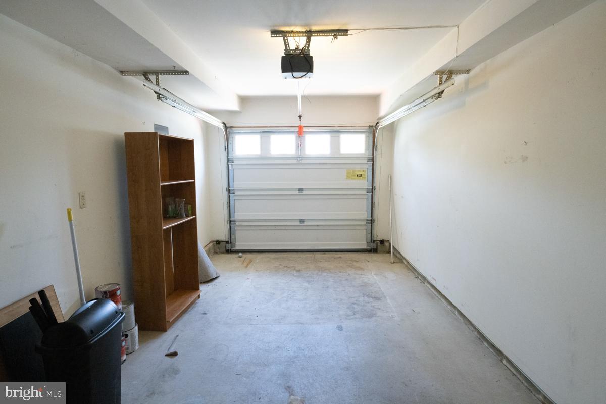 2 Kimberly Drive Middletown, DE 19709 - Photo 30 of 32 wooden floor in an empty room