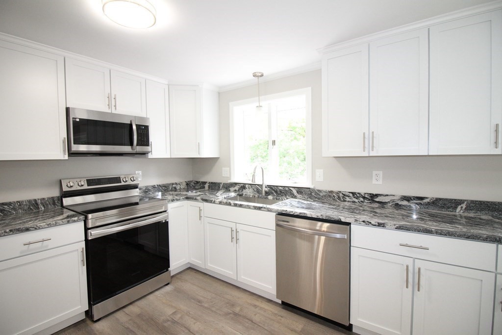 136 Tavistock Street Springfield, MA 01119 - Photo 3 of 10 Gallery Image 3