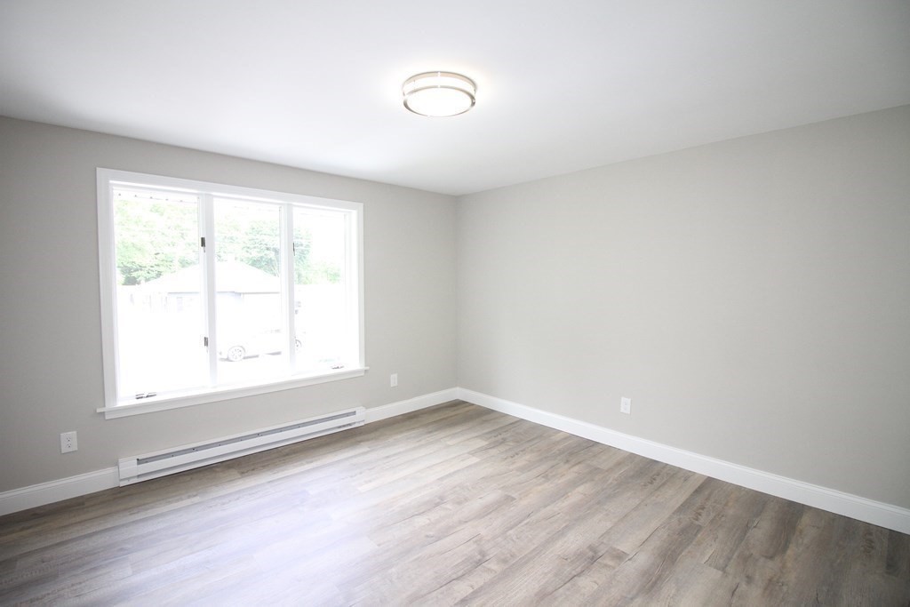 136 Tavistock Street Springfield, MA 01119 - Photo 8 of 10 Gallery Image 8