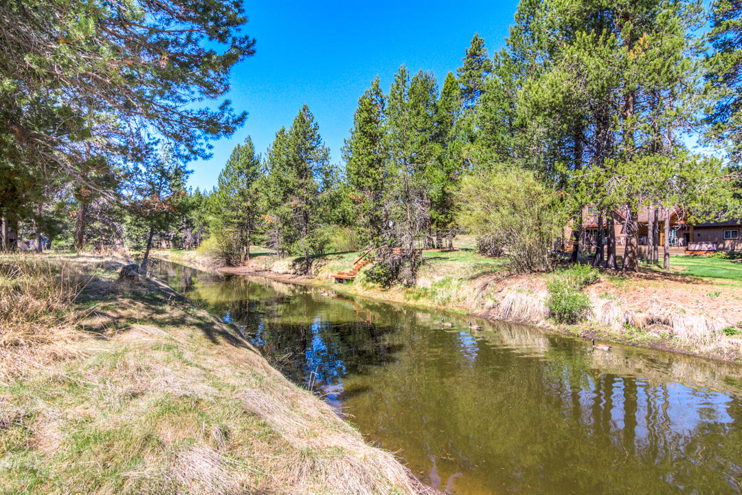17076 Island Loop Way Bend, OR 97707 - Photo 4 of 13 Buyer is responsible for septic feasibility due diligence.