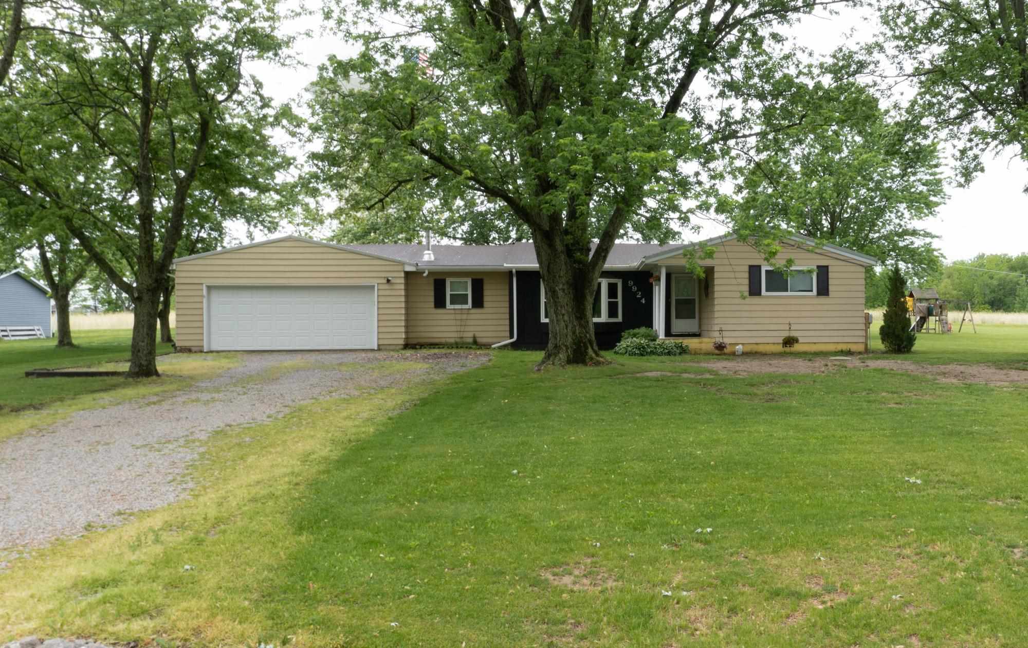 9924 Portage Road Roanoke, IN 46783 - Photo 1 of 26