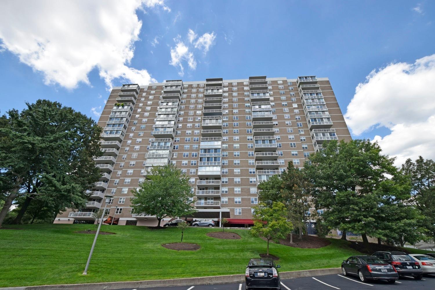 2444 Madison Road, Unit 701 Cincinnati, OH 45208 - Photo 1 of 1