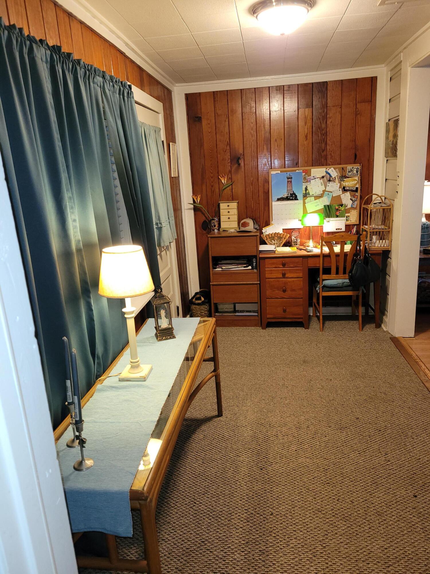 7363 Beaver Creek Road Baker, FL 32531 - Photo 7 of 29 a room with furniture