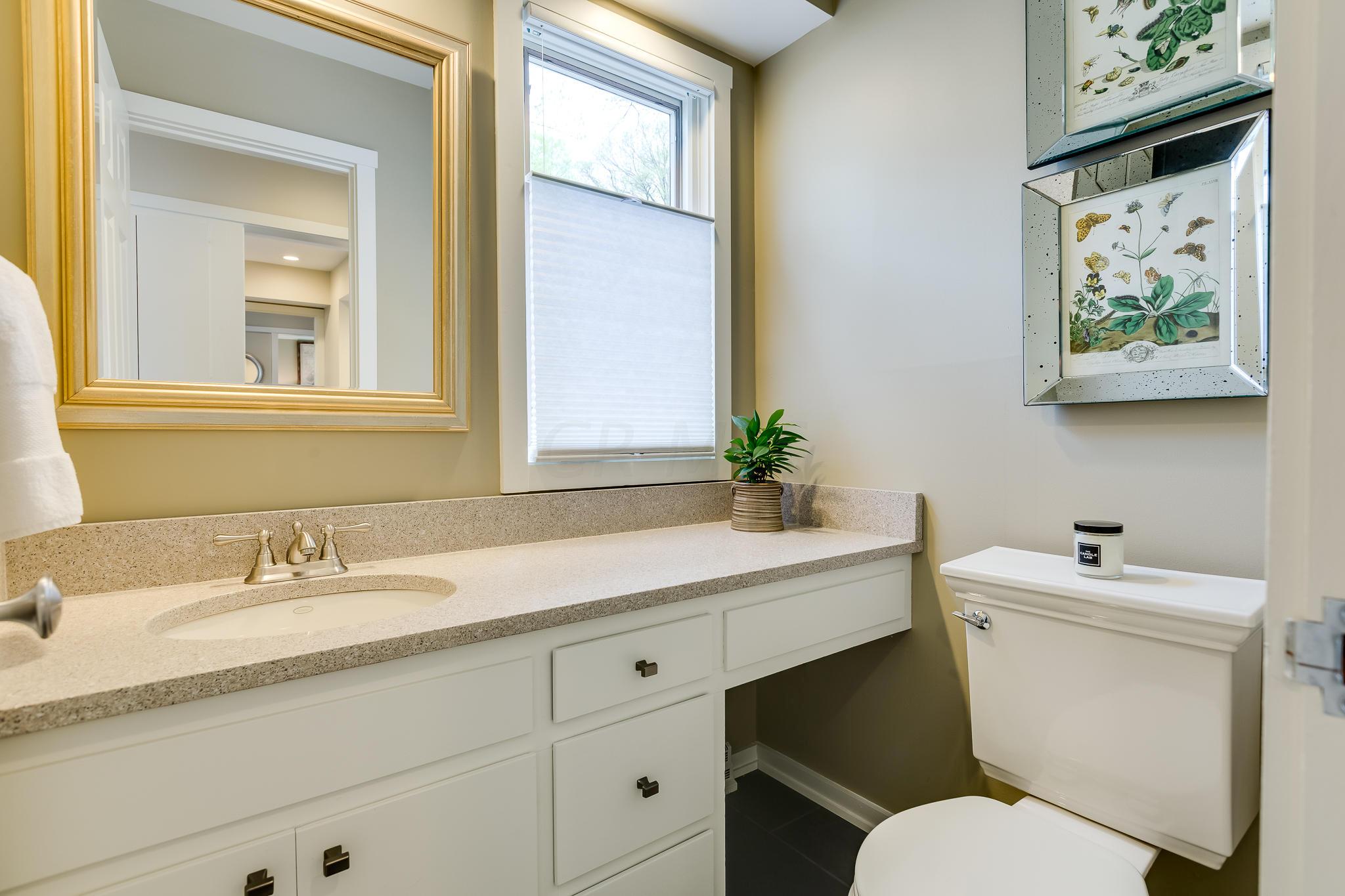 2651 Andover Road Columbus, OH 43221 - Photo 18 of 42