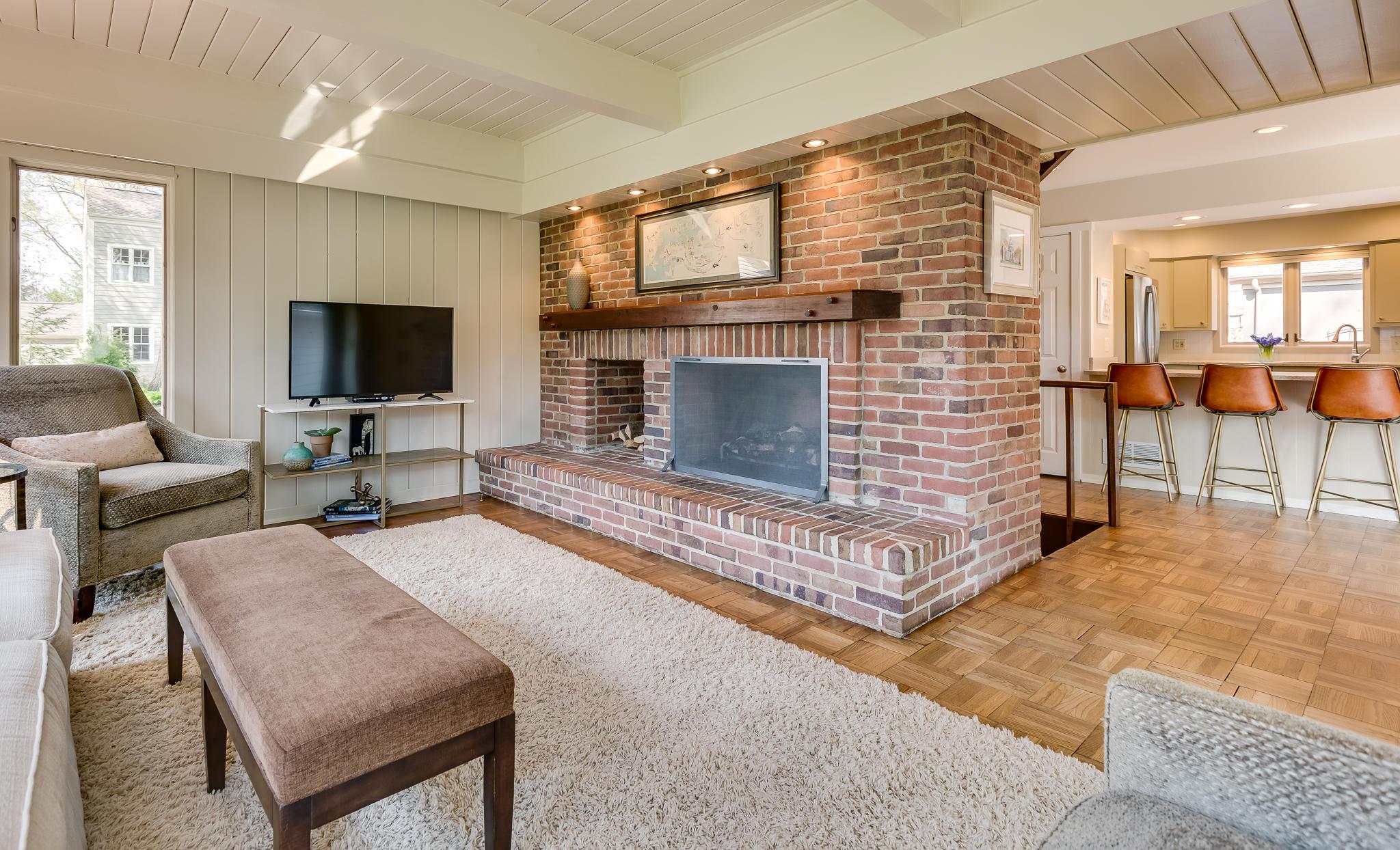 2651 Andover Road Columbus, OH 43221 - Photo 4 of 42