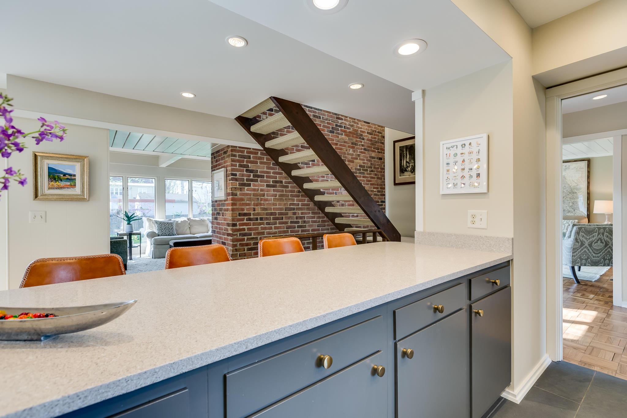 2651 Andover Road Columbus, OH 43221 - Photo 5 of 42