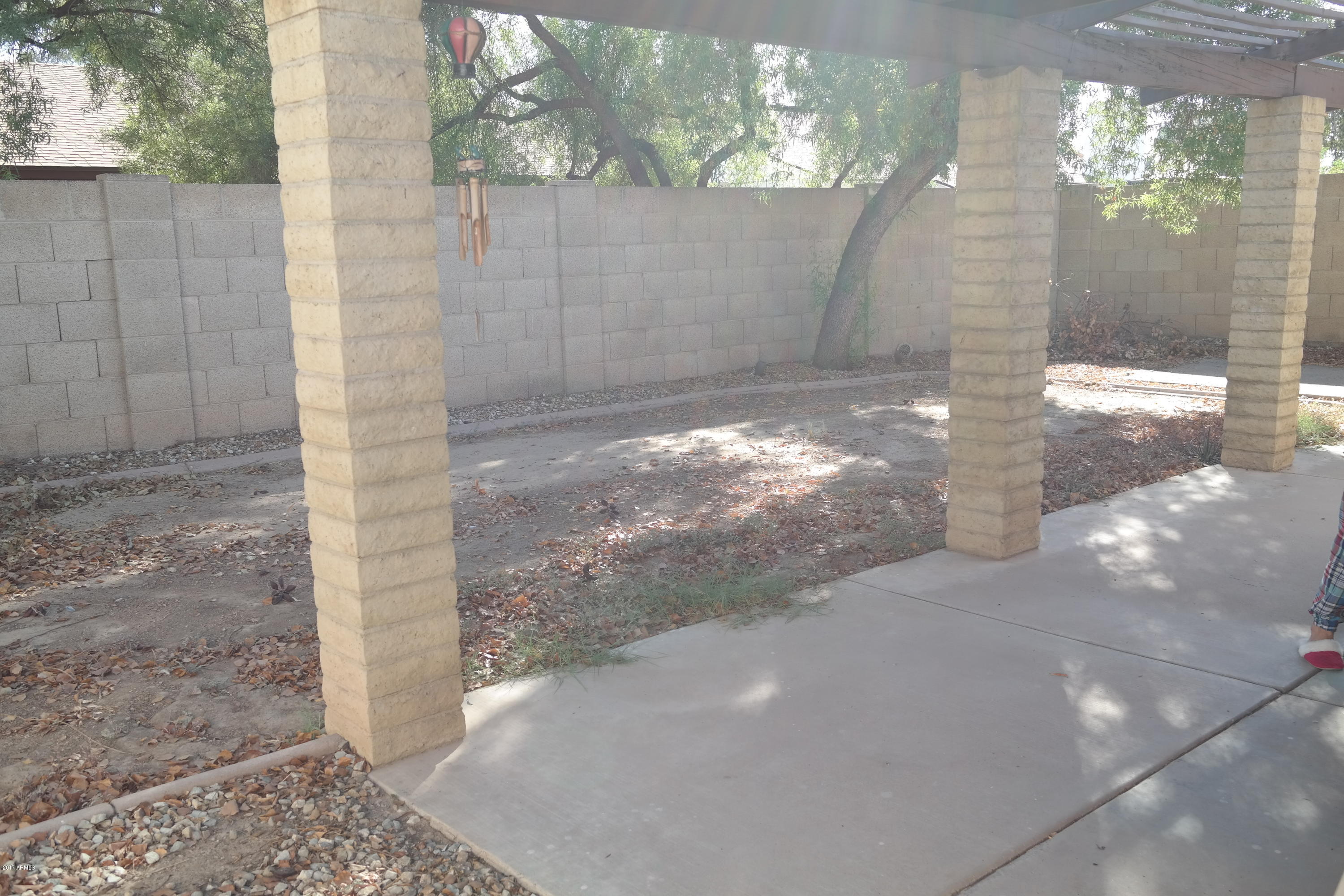 4015 West Griswold Road Phoenix, AZ 85051 - Photo 16 of 18 SAM_0039