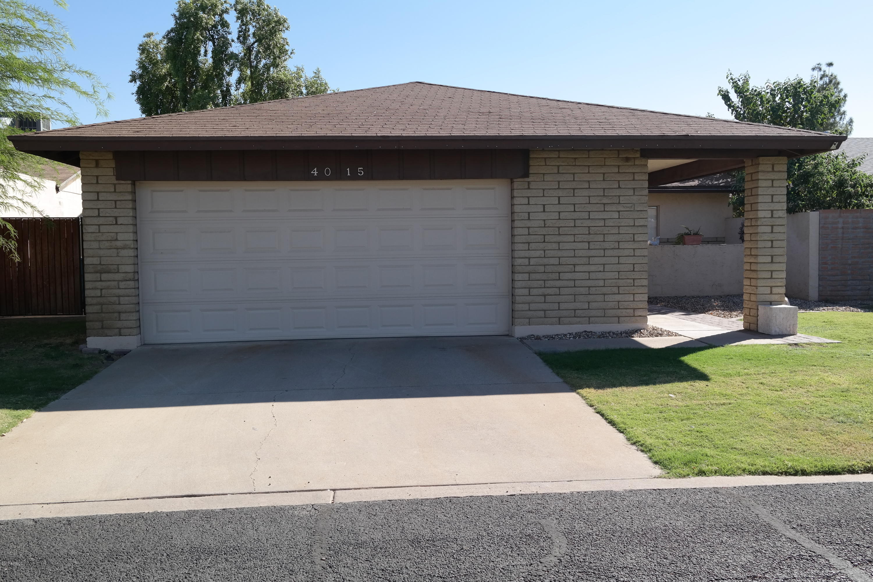 4015 West Griswold Road Phoenix, AZ 85051 - Photo 3 of 18 SAM_0016