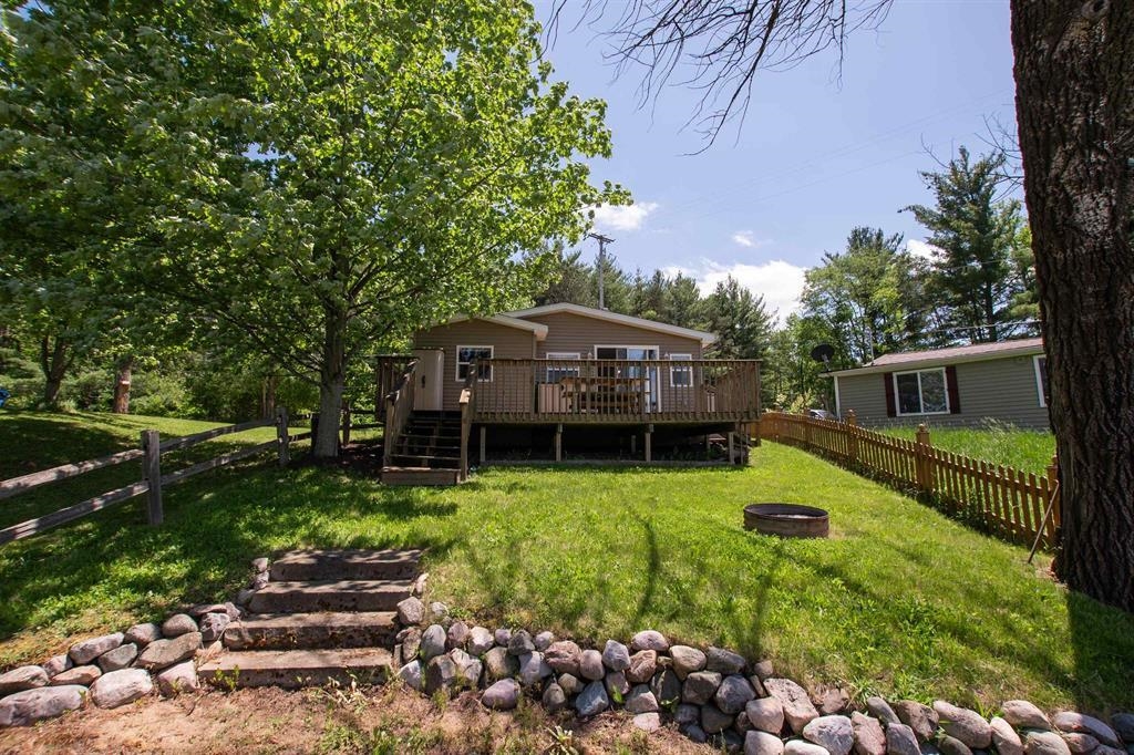 4016 Bayview Road Beaverton, MI 48612 - Photo 2 of 21