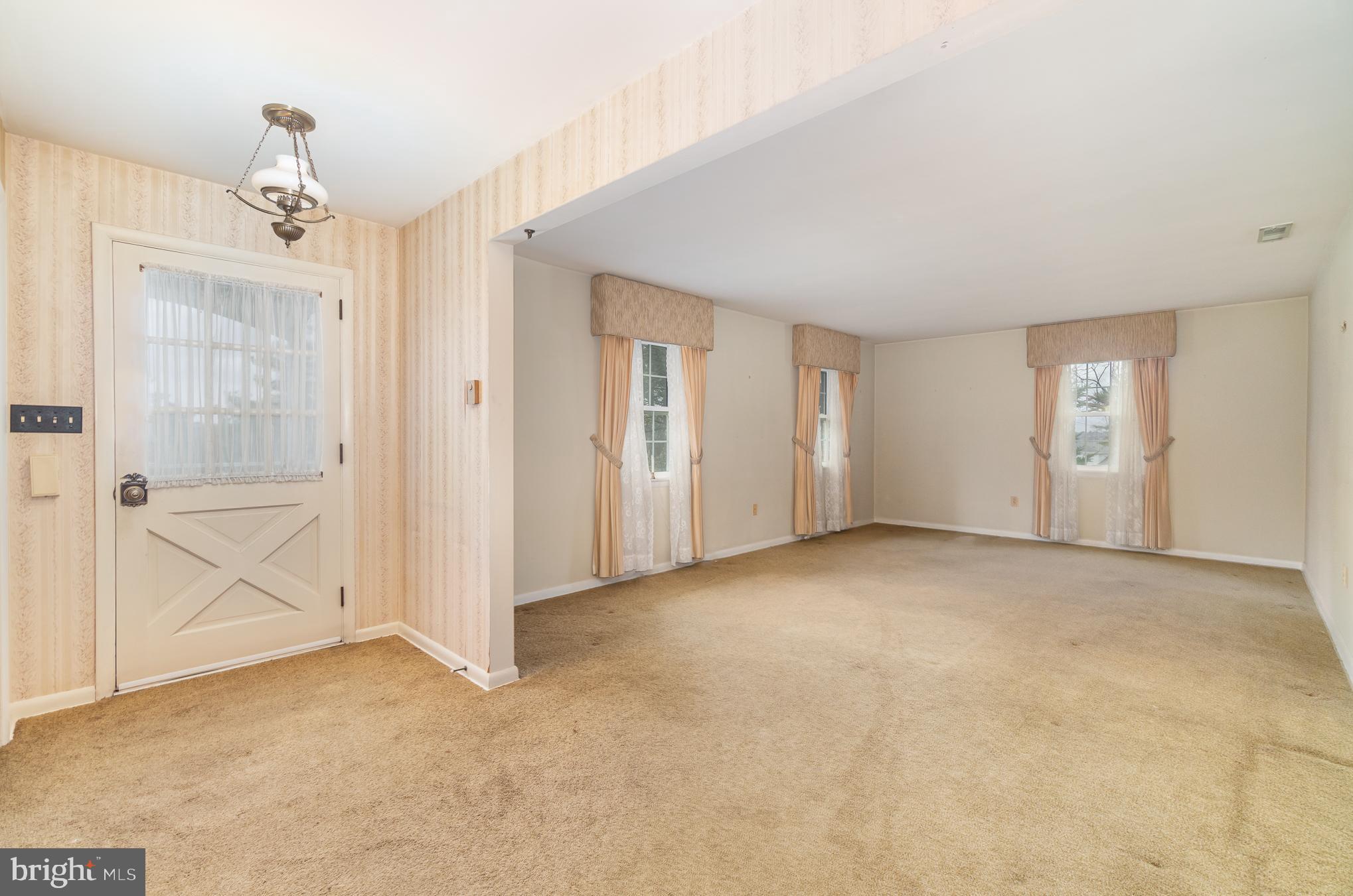 632 Gaumer Road New Cumberland, PA 17070 - Photo 5 of 39 Gallery Image 5