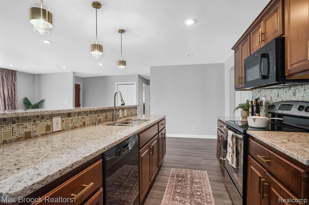 2905 West Hickory Grove Road Bloomfield Hills, MI 48302 - Photo 15 of 25