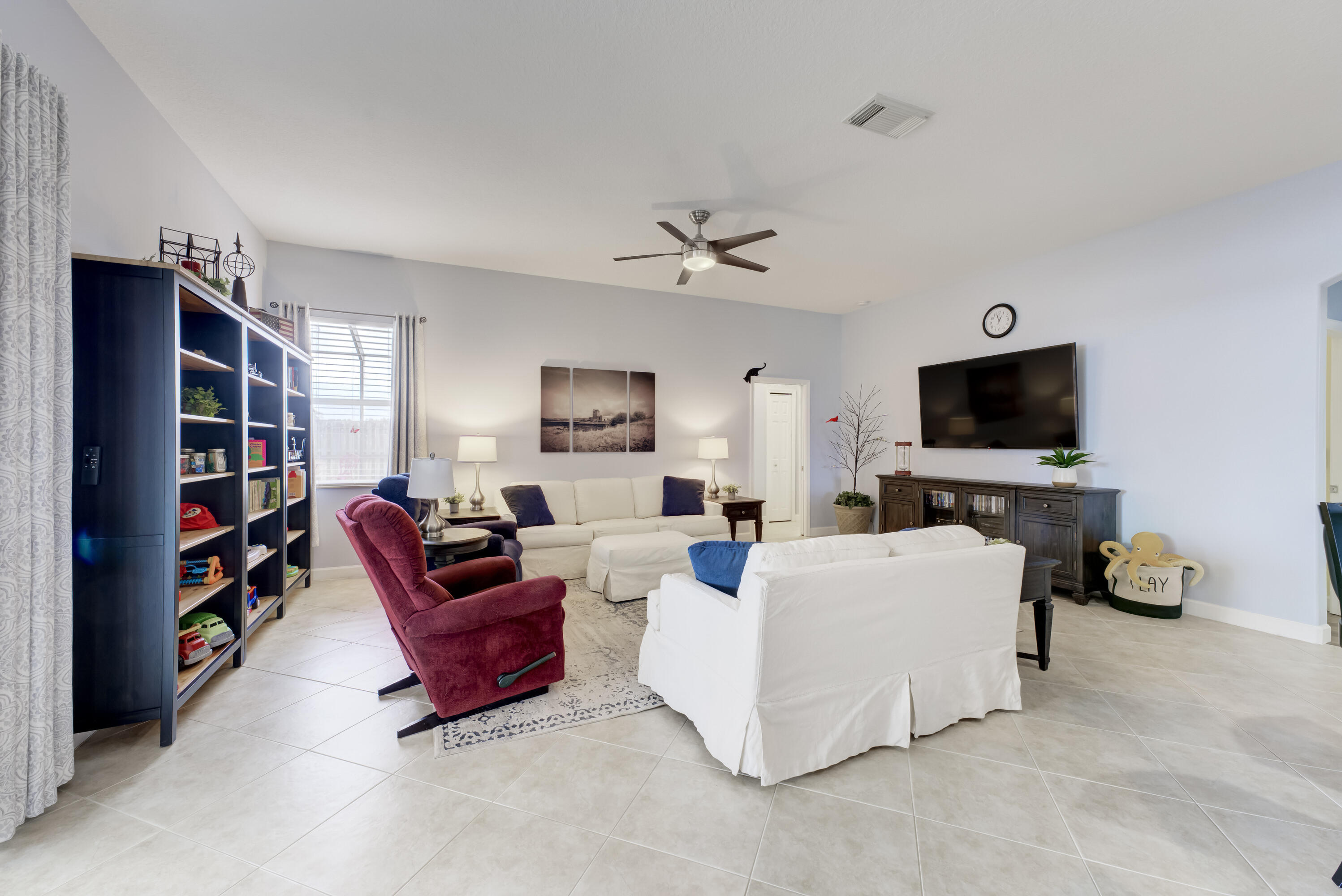 2207 Southwest Salmon Road Port St. Lucie, FL 34953 - Photo 14 of 38 family room