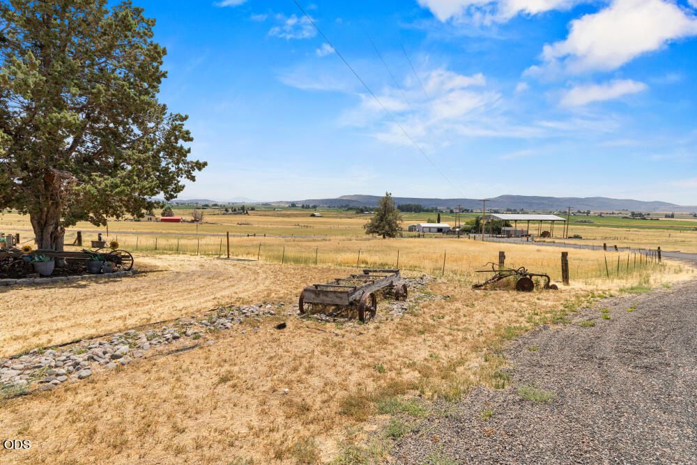 11453 Hill Road Klamath Falls, OR 97603 - Photo 44 of 75 Gallery Image 44